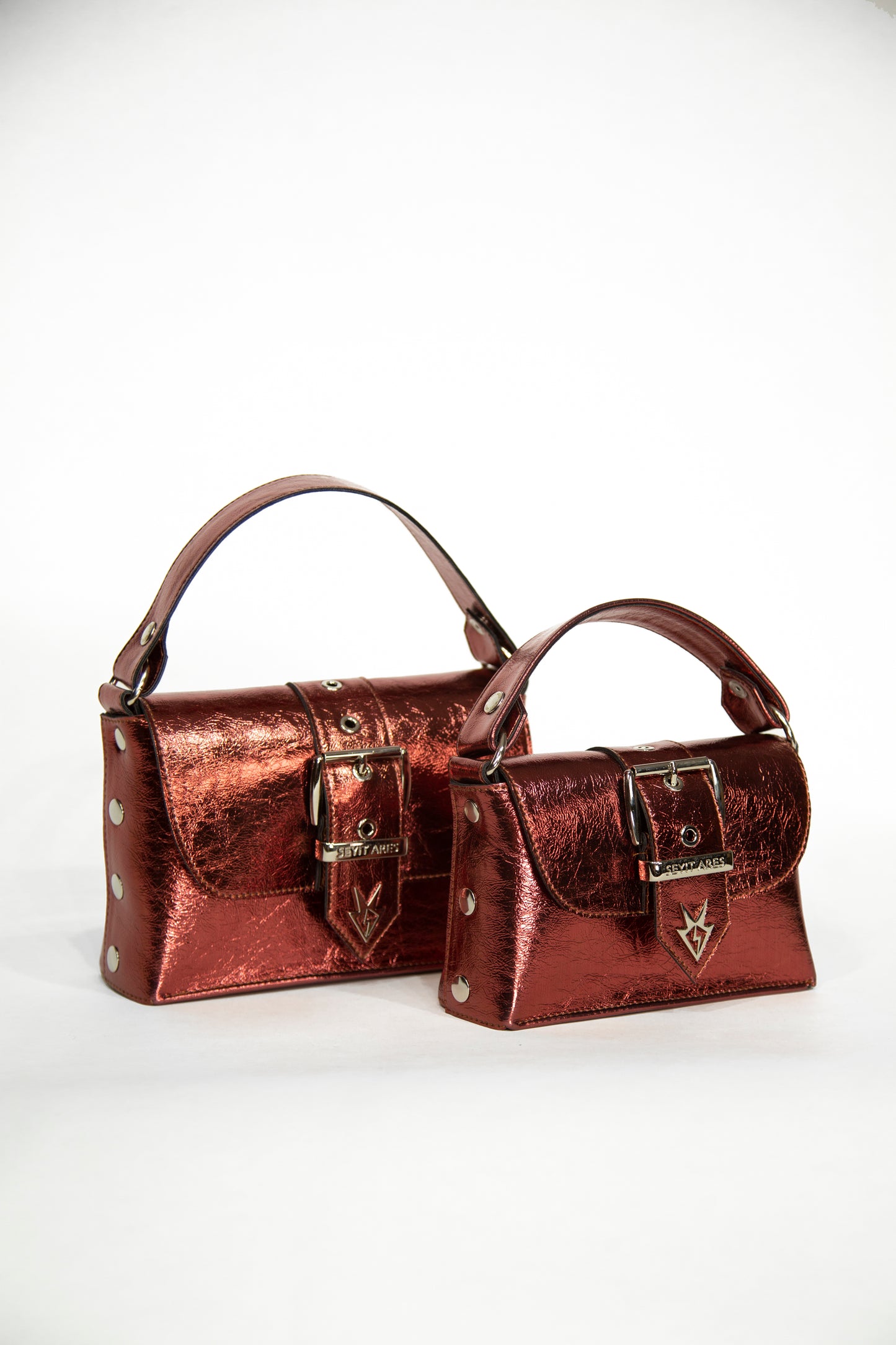 Ares metallic dark red L bag